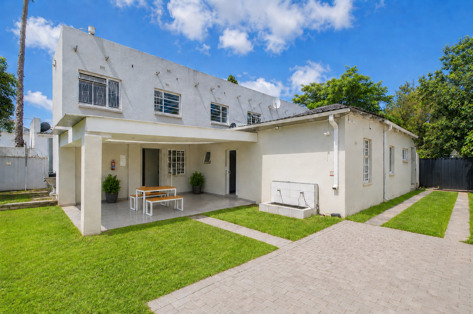 14A Ludlow Road exterior